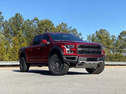 Used 2019 Ford F150 Raptor w/ Equipment Group 802A Luxury image 2