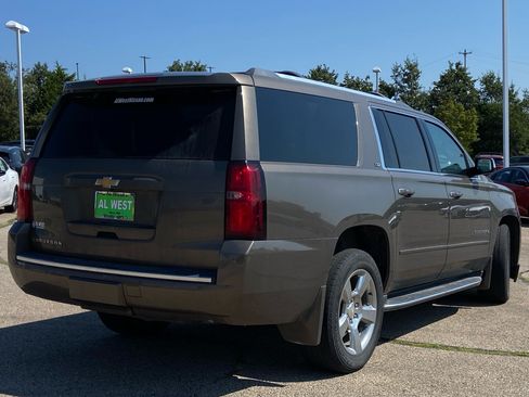Used 2016 Chevrolet Suburban LTZ AWD/4WD image 3