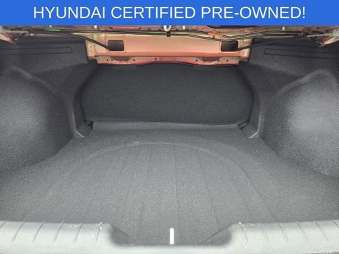 Certified 2025 Hyundai Elantra Sport FWD image 31