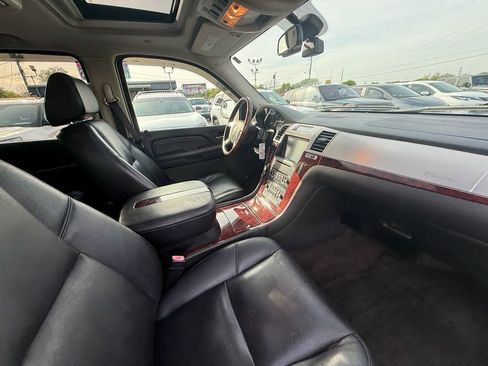 Used 2008 Cadillac Escalade AWD image 27