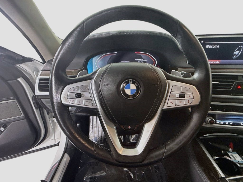 Used 2020 BMW 740i RWD image 12