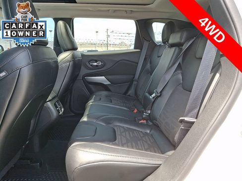Used 2022 Jeep Cherokee Latitude w/ Sun & Sound Group AWD/4WD image 10