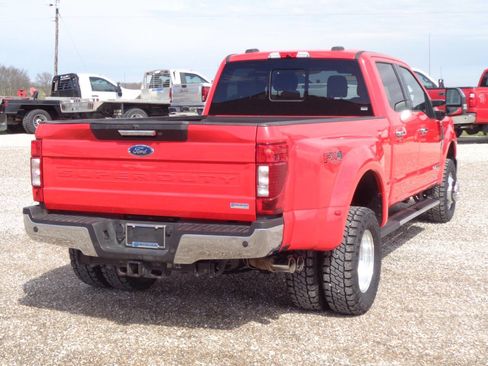 Used 2021 Ford F350 XLT w/ XLT Premium Package image 6