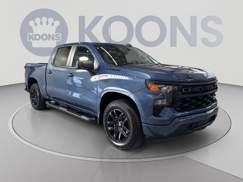 Used 2024 Chevrolet Silverado 1500 Custom w/ LPO, Dark Essentials Package AWD/4WD image 2