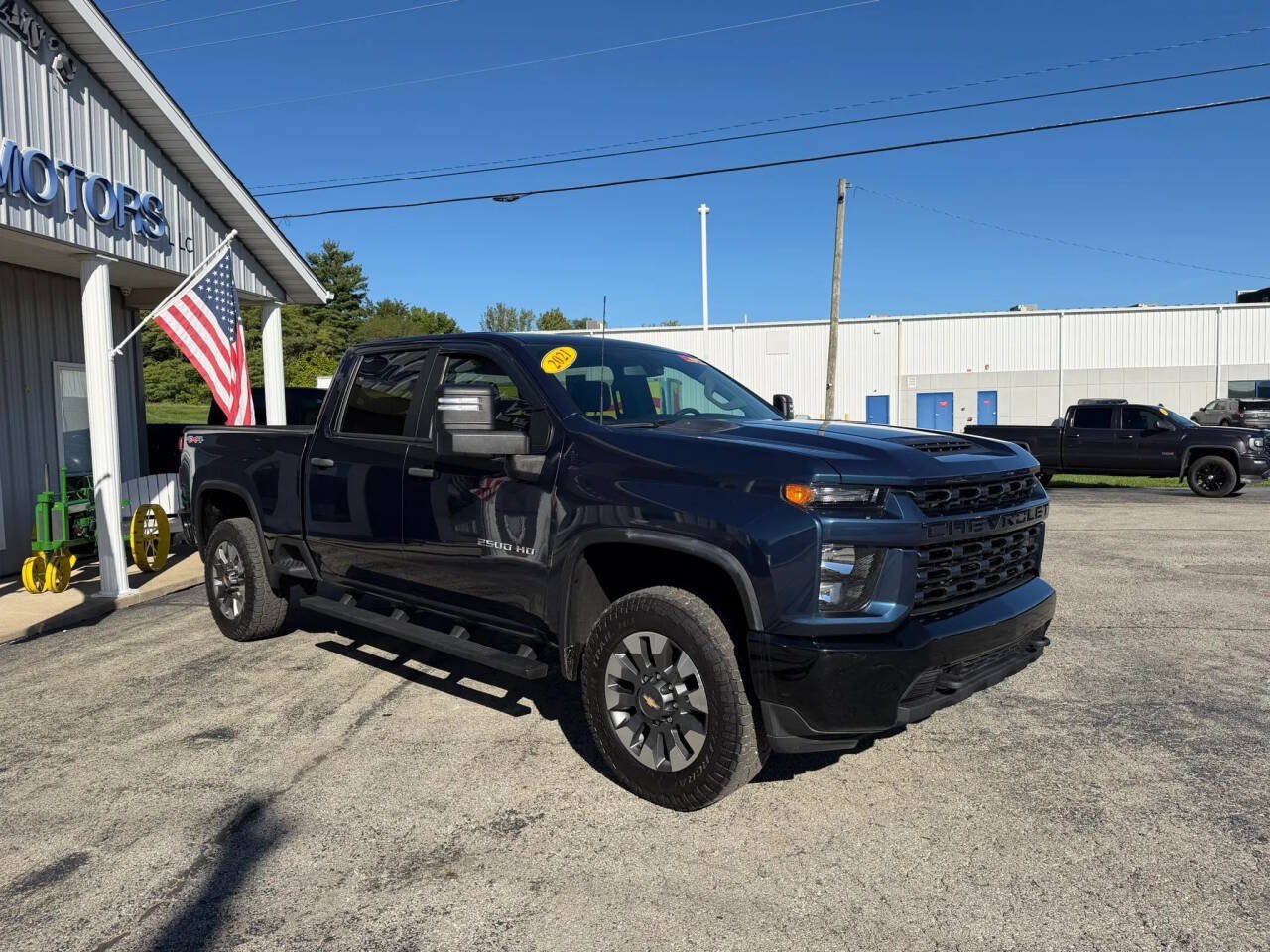 Used 2021 Chevrolet Silverado 2500 Custom w/ Custom Convenience Package AWD/4WD image 7