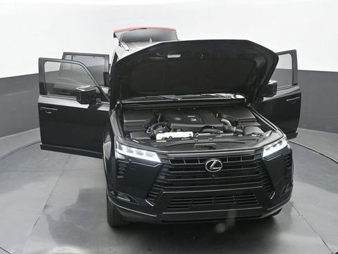 Used 2026 Lexus GX 550 w/ Accessory Package (2T) AWD/4WD image 33