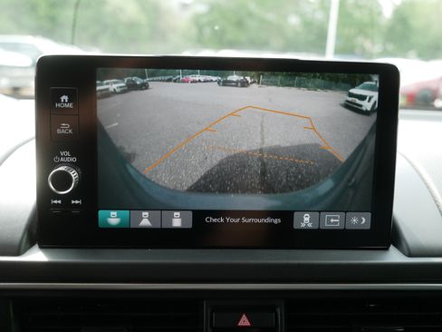 Used 2023 Honda Pilot Touring image 27