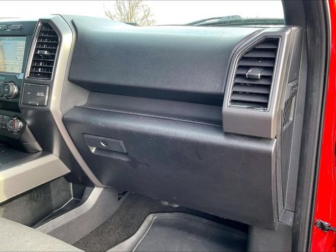 Used 2019 Ford F150 XLT w/ Equipment Group 302A Luxury AWD/4WD image 15