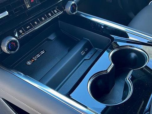 New 2026 Chevrolet Tahoe Premier image 25