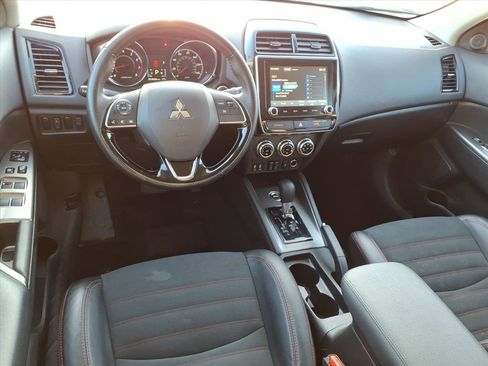 Used 2024 Mitsubishi Outlander Sport SE image 16
