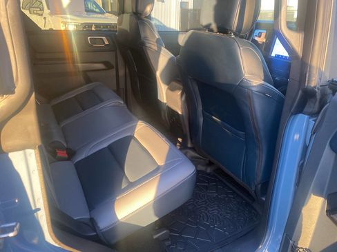 Used 2024 Ford Bronco Outer Banks w/ Sasquatch Package image 18