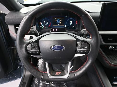 Used 2025 Ford Explorer ST AWD/4WD image 26