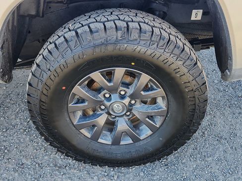 Used 2023 Toyota Tacoma SR5 w/ Technology Package image 12