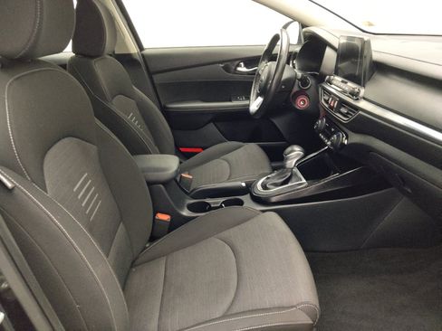 Used 2019 Kia Forte S w/ S Premium Package FWD image 21