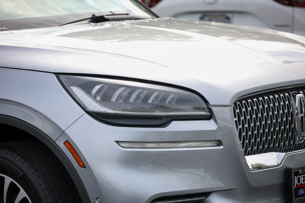Used 2020 Lincoln Aviator Reserve w/ Equipment Group 201A AWD/4WD image 28