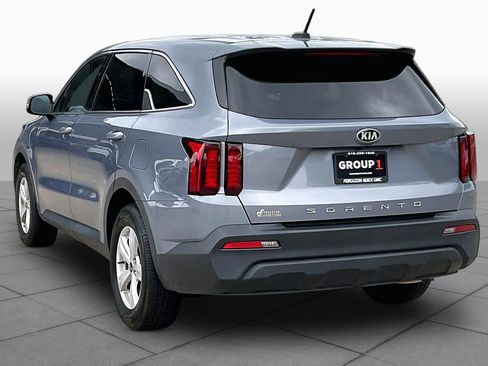 Used 2021 Kia Sorento LX FWD image 12