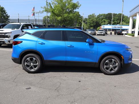 Used 2026 Chevrolet Blazer LT w/ Convenience Package FWD image 11