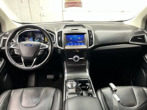 Used 2020 Ford Edge Titanium AWD/4WD image 4