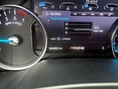 Used 2021 Ford Expedition Platinum image 25