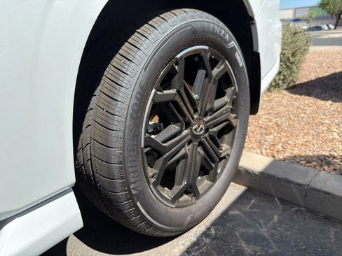 New 2026 INFINITI QX80 4WD image 20