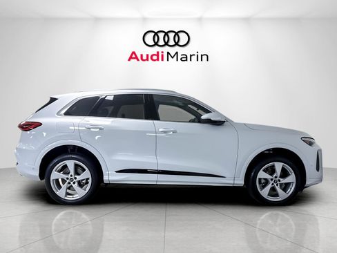 Certified 2025 Audi Q5 Premium Plus w/ Premium Plus image 6