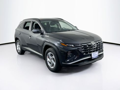 Used 2023 Hyundai Tucson SEL w/ Cargo Package AWD/4WD image 3