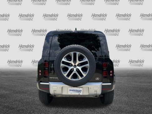 Used 2023 Land Rover Defender 110 SE AWD/4WD image 8