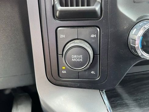 Used 2024 Ford F150 Lariat AWD/4WD image 35
