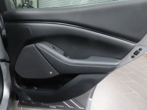 Used 2021 Ford Mustang Mach-E Premium image 12