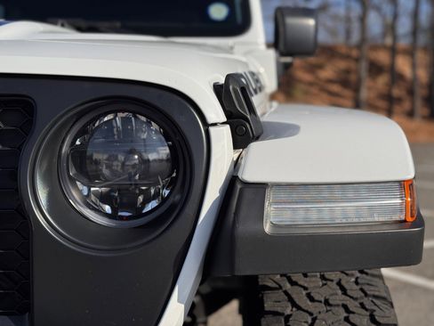 Used 2023 Jeep Wrangler Unlimited Rubicon 4xe w/ Safety Group image 17