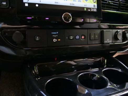 Used 2025 GMC Savana 2500 Extended w/ Driver Convenience Package RWD image 16