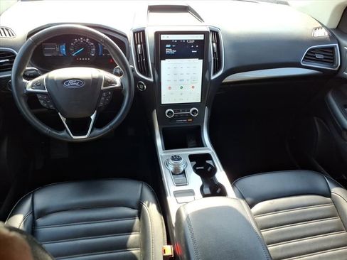 Used 2024 Ford Edge SEL image 25