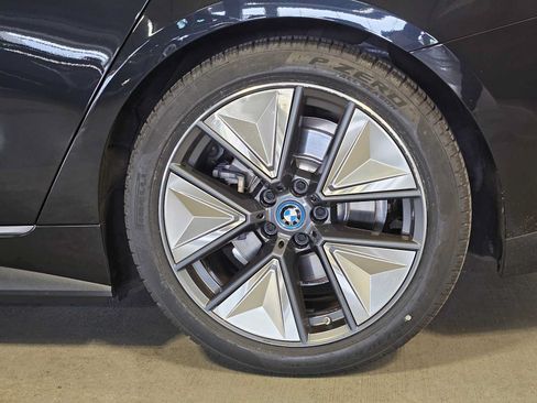 Certified 2023 BMW i4 eDrive35 RWD image 8