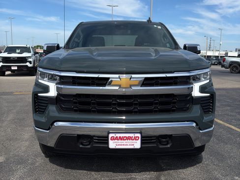 Certified 2025 Chevrolet Silverado 1500 LT AWD/4WD image 3