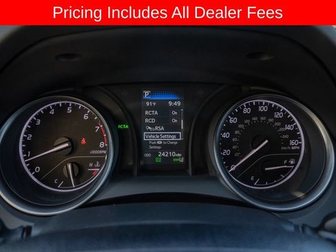 Used 2024 Toyota Camry SE FWD image 16