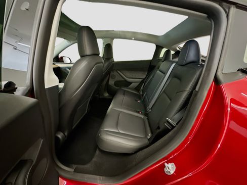 Used 2024 Tesla Model Y Long Range image 27