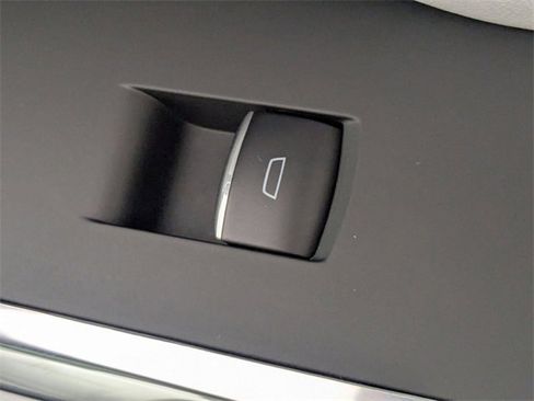 Certified 2025 Chevrolet Traverse High Country image 38