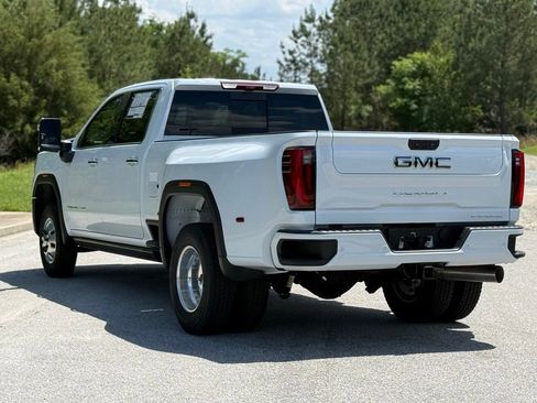 New 2026 GMC Sierra 3500 Denali Ultimate AWD/4WD image 12