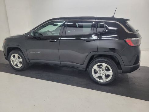 Used 2023 Jeep Compass Sport AWD/4WD image 3