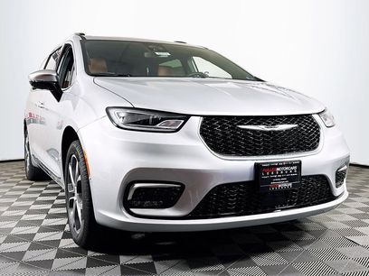 New 2026 Chrysler Pacifica Pinnacle