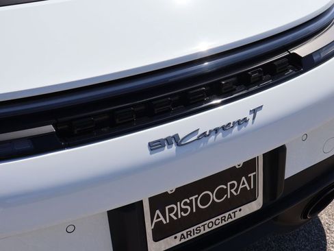 Certified 2025 Porsche 911 Carrera T RWD image 6
