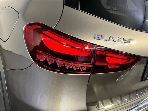 New 2026 Mercedes-Benz GLA 250 4MATIC image 5