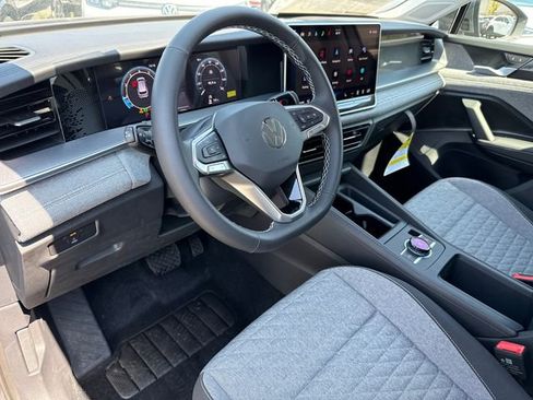 New 2025 Volkswagen Tiguan S image 38