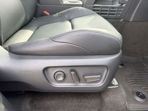 Used 2025 Toyota 4Runner Limited image 23