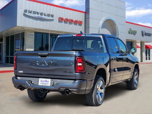 New 2026 RAM 1500 Express image 5