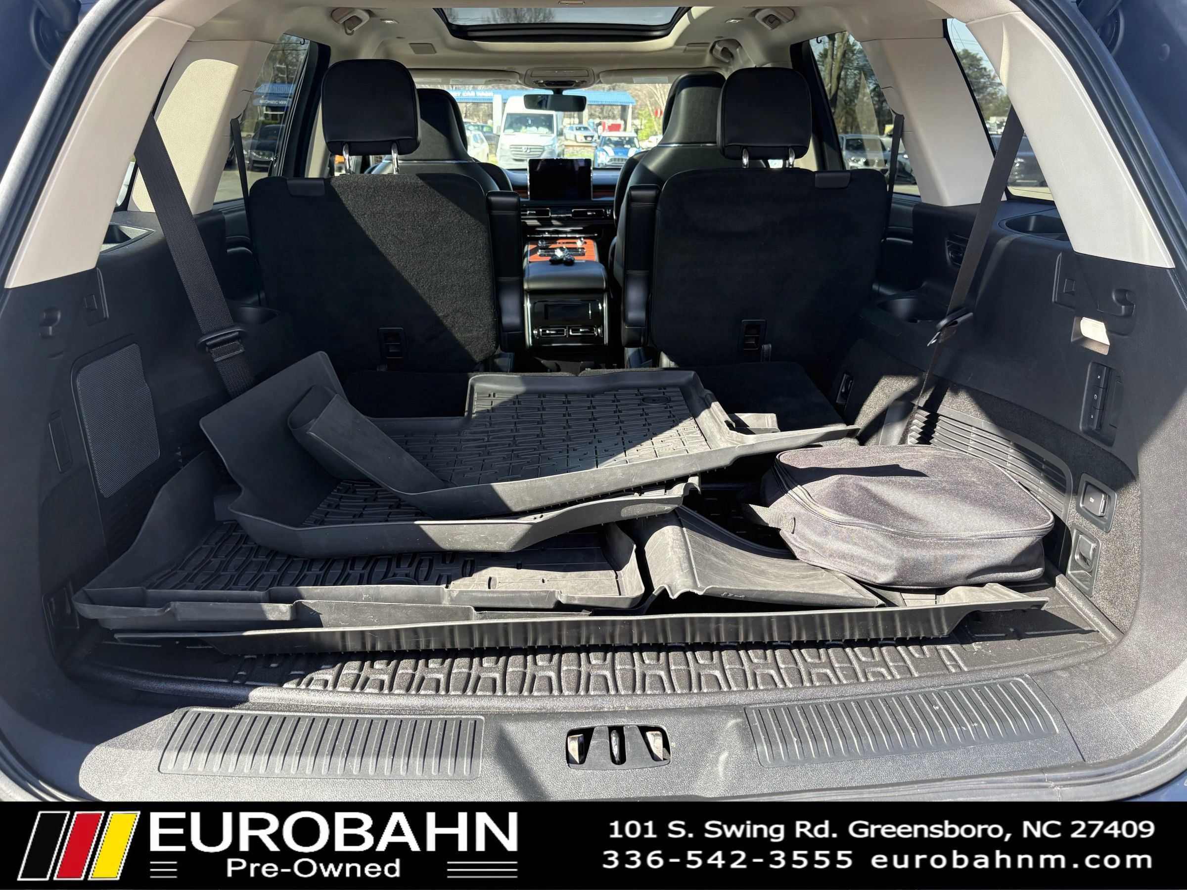 Used 2022 Lincoln Aviator Grand Touring w/ Equipment Group 301A AWD/4WD image 38