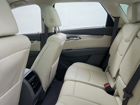 Certified 2024 Cadillac XT5 Premium Luxury w/ LPO, Floor Liner Package AWD/4WD image 24