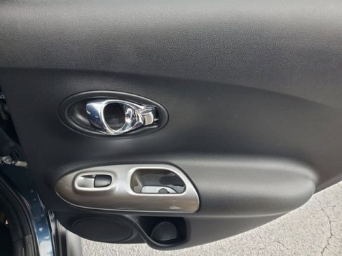 Used 2014 Nissan Juke SL AWD/4WD image 30