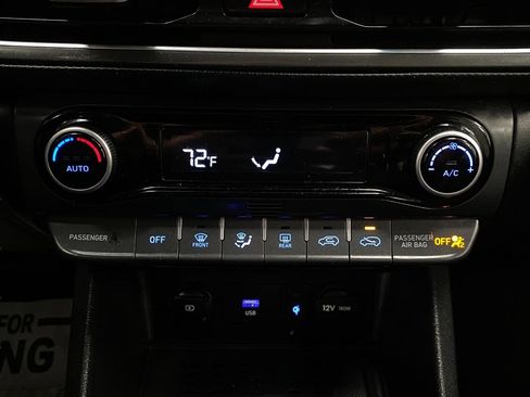 Used 2023 Hyundai Kona Limited image 25