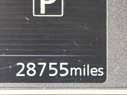 Used 2025 Nissan Versa SV FWD image 39